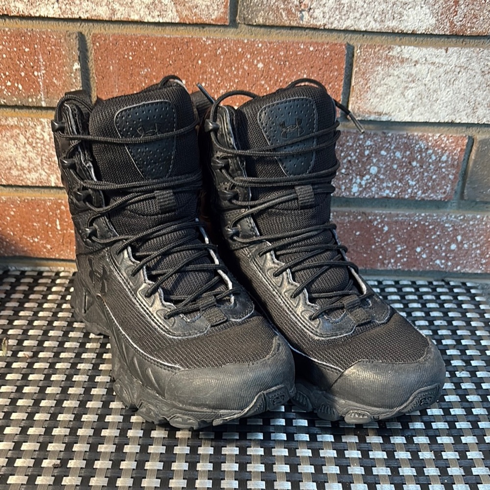 Black Under Armour lightweight Boots